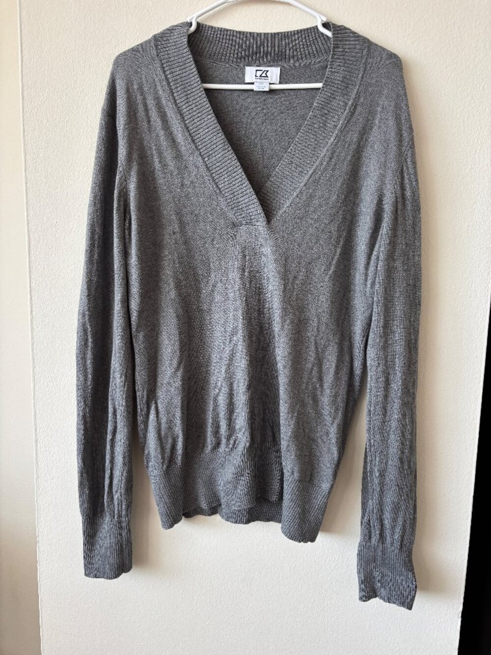 Cutter and Buck Gray V-Neck Sweater - Size Large
